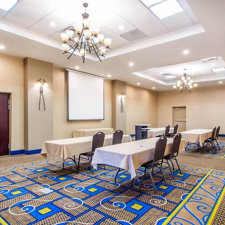 Holiday Inn Express & Suites - Albany Airport - Wolf Road By Ihg Extérieur photo