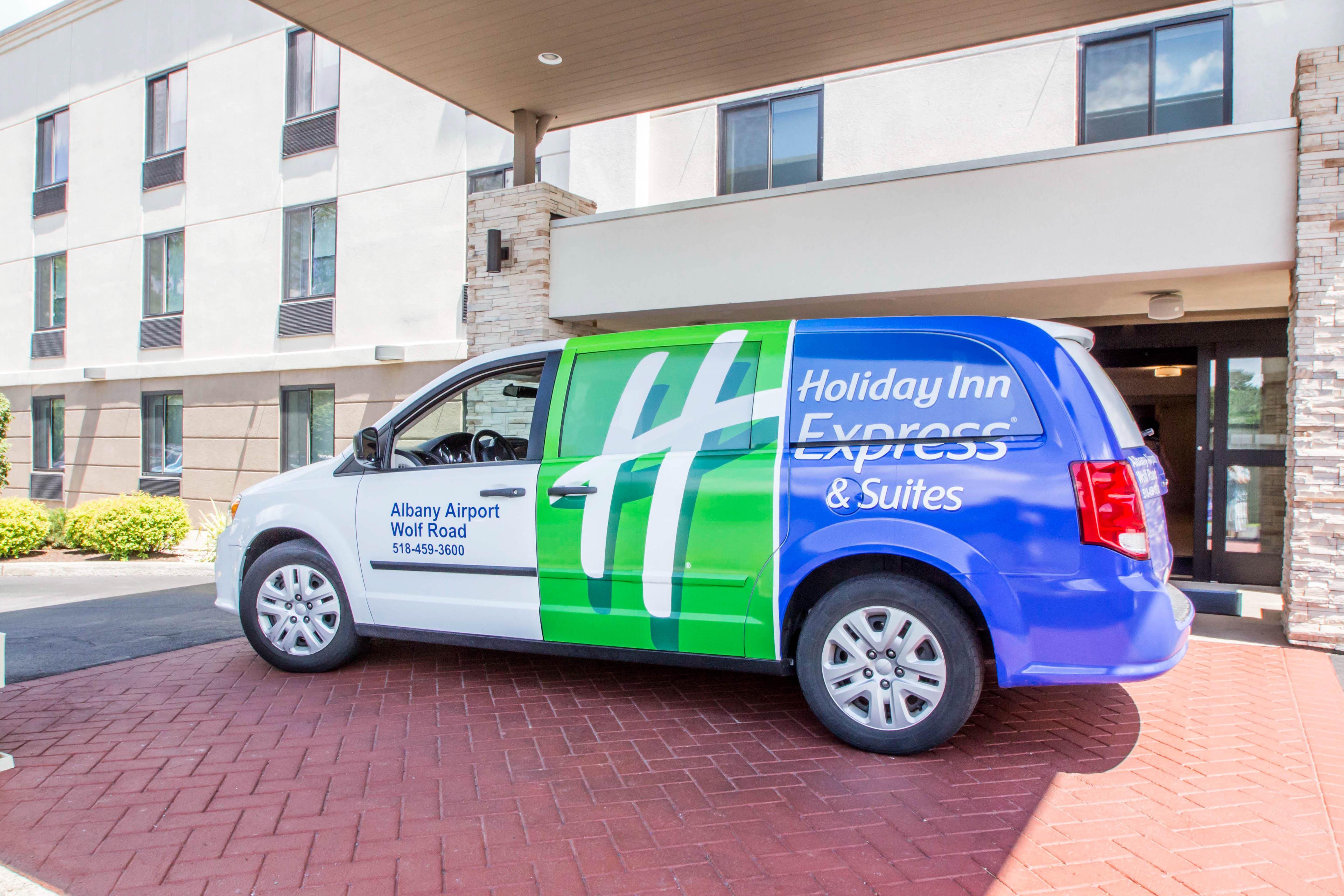 Holiday Inn Express & Suites - Albany Airport - Wolf Road By Ihg Extérieur photo