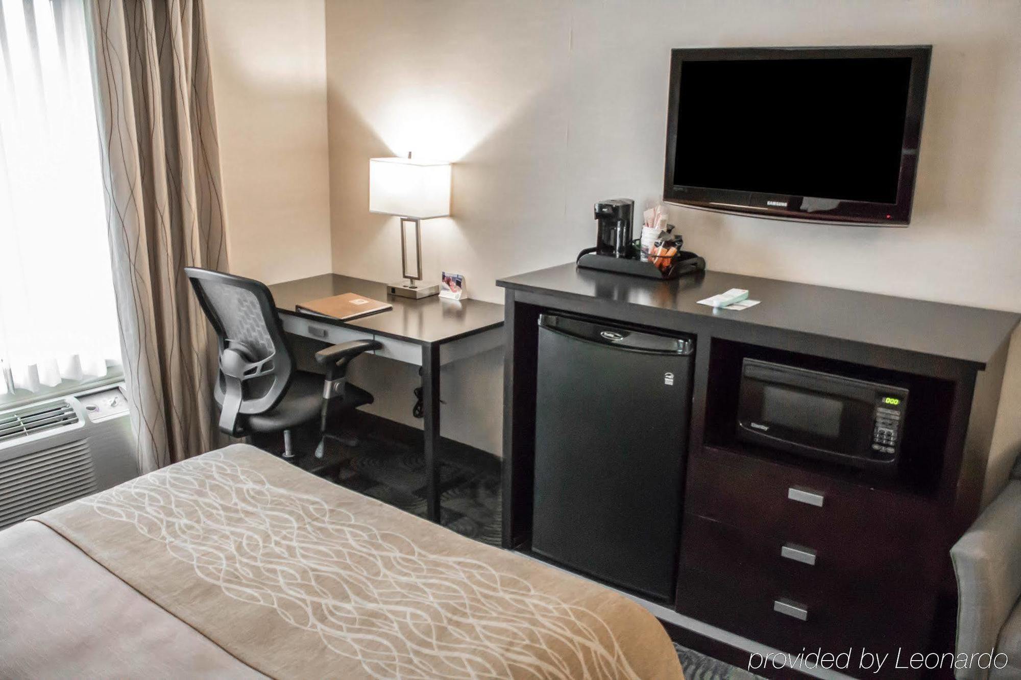 Holiday Inn Express & Suites - Albany Airport - Wolf Road By Ihg Extérieur photo